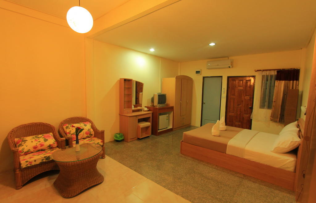 Star Light Beach Resort And Restaurant Chumphon Phòng bức ảnh