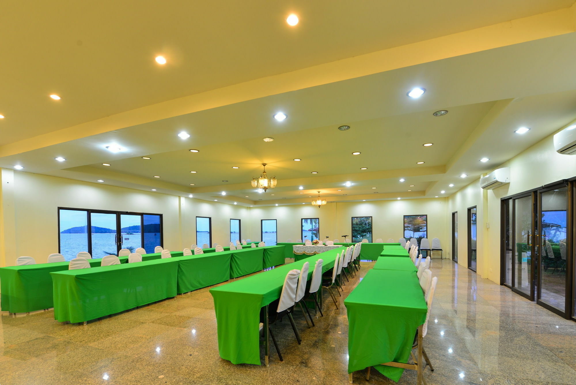 Star Light Beach Resort And Restaurant Chumphon Ngoại thất bức ảnh